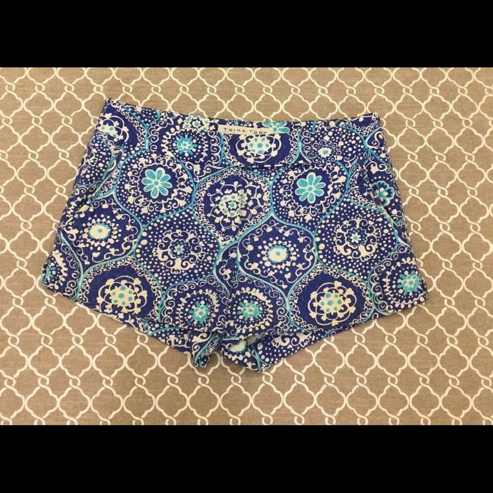 Trina Turk almost paisley blue shorts size 2